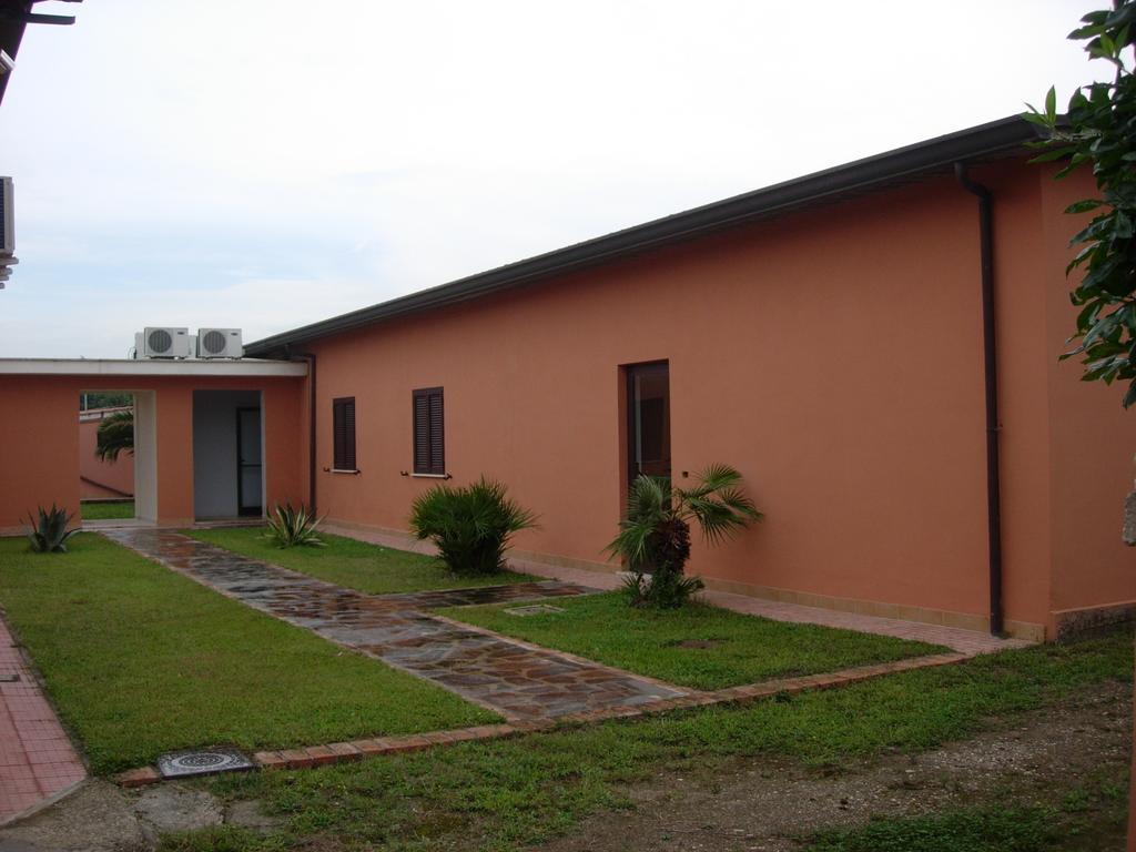 Hotel Ai Vecchi Tempi Frattocchie Exterior foto